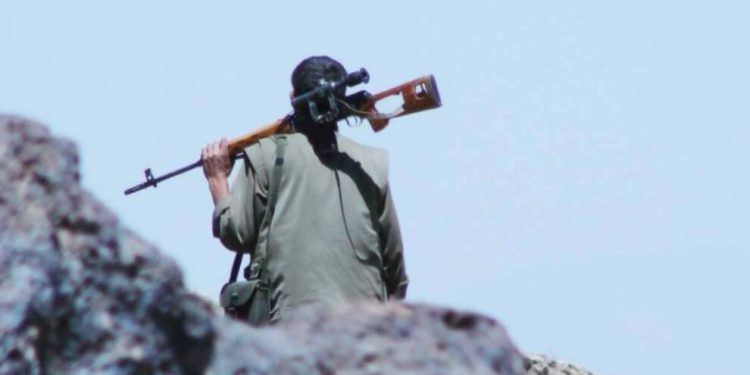 HPG: Ağır kimyasal silah bombardımanlarına rağmen gerilla direnişi devam ediyor