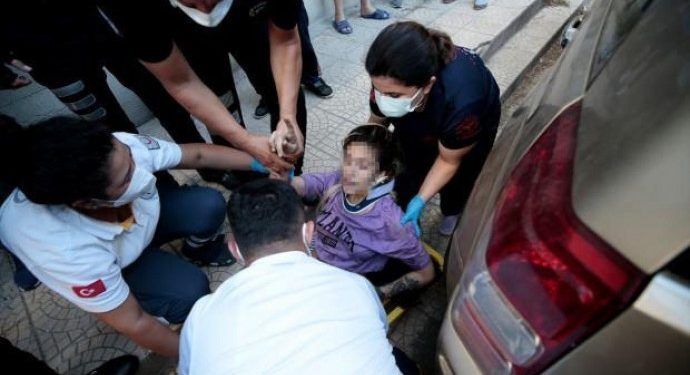 Genç kadın ‘Öldürecekler beni, polisler de işin içerisinde’ diyerek balkondan atladı