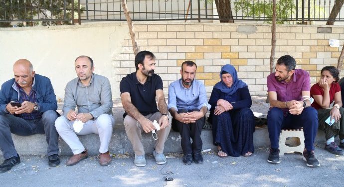 ESP’den Şenyaşar ailesine ziyaret; “Ailenin çağrısı bir direniş çağrısı”