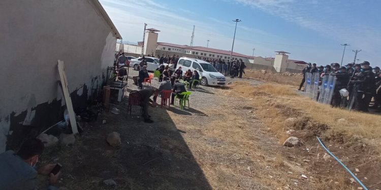 Cezaevlerinde neler oluyor? – İşkenceye maruz kalan tutsaklardan biri yoğun bakımda