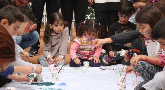 Zarok MA, Kadifekale’de çocuklarla bir araya geldi