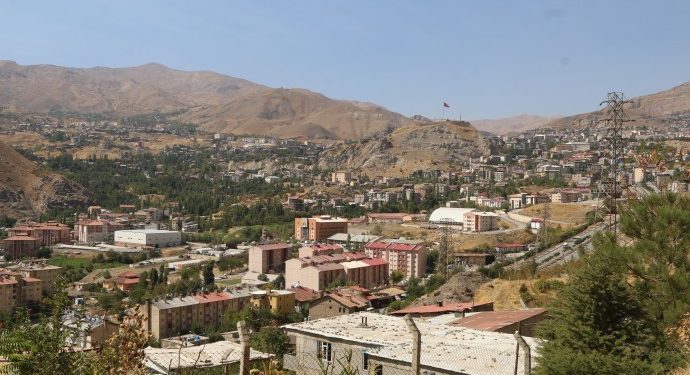 Tecavüze maruz kalan 17 yaşındaki genç kadın intihara sürüklendi