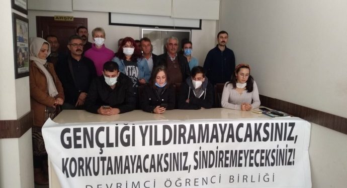 Faşist TC polisinin öğrencilere dönük baskısı