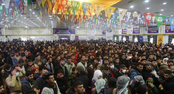 HDP Gençlik Meclisi: Sayın Öcalan’ı, Kürtlerin iradesini hiçbir zaman teslim alamazsınız