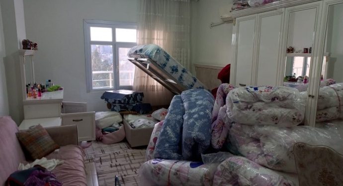 Qoser’de siyasi soykırım operasyonu – Polis 6 kişiyi kaçırdı