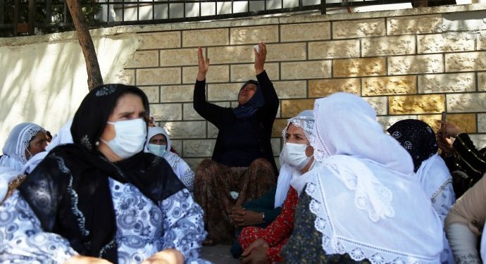 Şenyaşar ailesi: Yurttaş kürsüde söylenen sözlere mi inansın ya da gördüklerine mi?