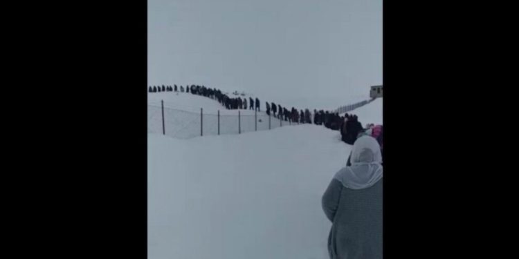 Gerilla Betül Dilen yüzlerce kişinin katılımıyla son yolculuğuna uğurlandı