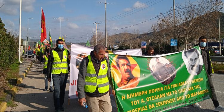 Yunanistan’da komploya karşı 2 günlük yürüyüş başladı