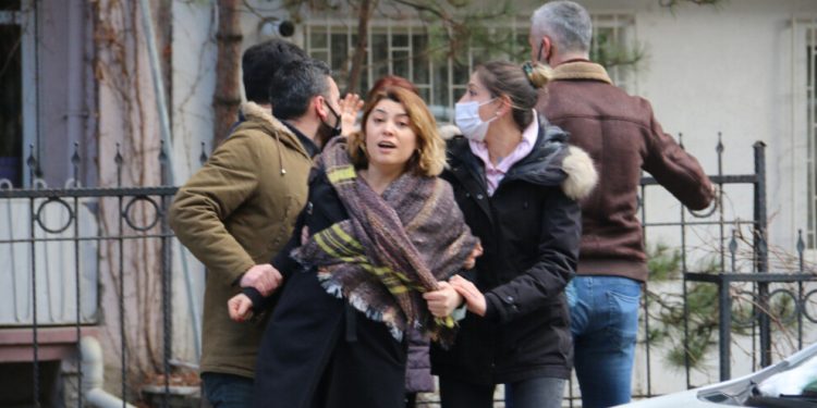 Faşist polis 8 Mart çağrısına saldırdı; 9 kadın gözaltına alındı