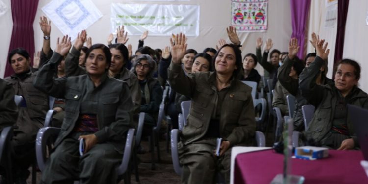 Kevana Zêrîn İkinci Konferansı’nı gerçekleştirdi