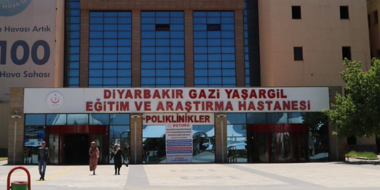 Ağır hasta tutsak geç tahliye edildi, yaşamını yitirdi