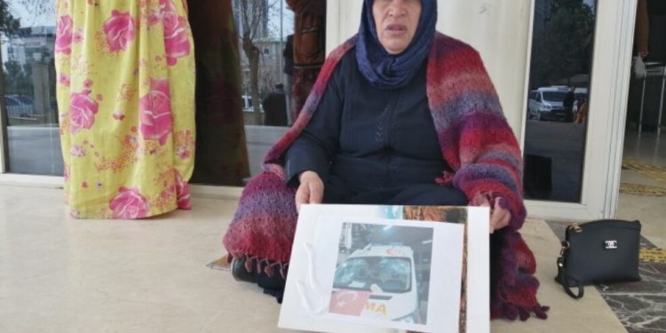 379’uncu gününde anne Emine Şenyaşar: Artık yeter oğlumu bıraksınlar