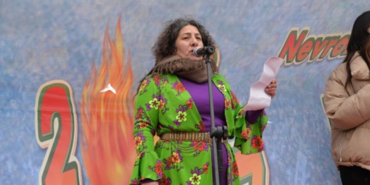 Zeka seviyesini ortaya koyan soru – Mazlum Doğan, Deniz Gezmiş, Mahir Çayan isimli şahıslarla ilişki ve irtibatınız nedir?