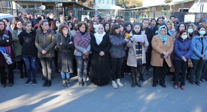 Amed’de rehin alınan siyasetçi kadın sayısı 11’e yükseldi