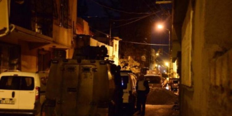 İşgalci TC devleti 3 yaşında bir çocuğu rehin aldı