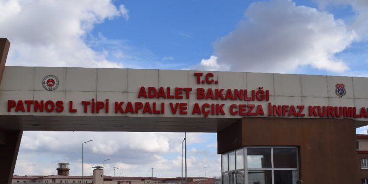 Patnos cezaevinde 3 tutsak gardiyanların işkencesine uğradı