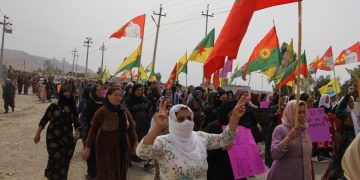 Mexmûr halkı işgale ve işbirlikçiliğe karşı alanlara çıktı