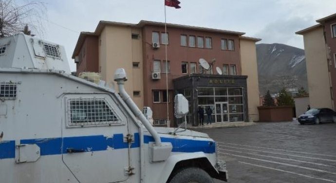 Gever’de rehin alınan 3 kişi serbest bırakıldı