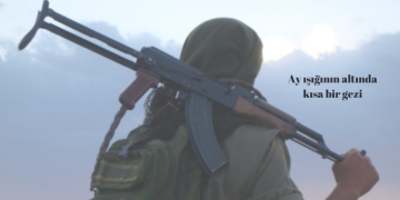 Ay ışığının altında kısa bir gezi