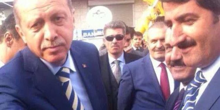 Uyuştucu AKP’den sorulur: AKP İlçe Başkanı uyuşturucu kaçakçılığı yaparken yakalandı