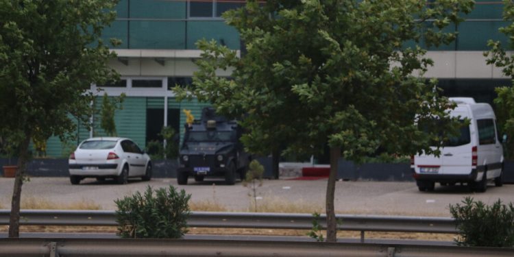 Basın kurumları 8 Haziran’dan beri işgalci polis ablukasında