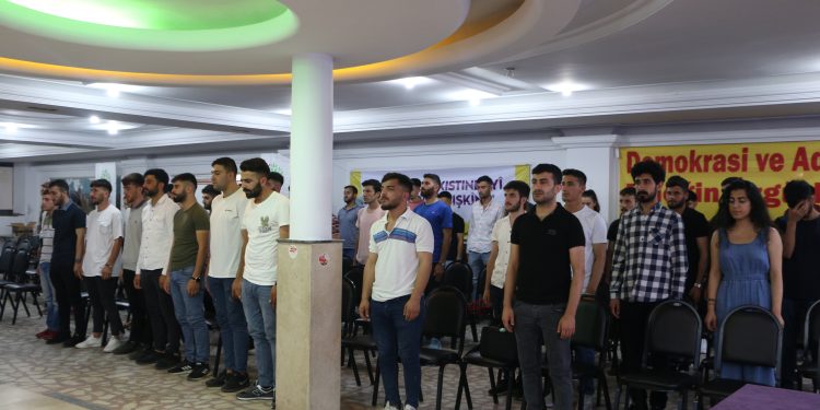 Gençlik Meclisi’nden Halklar Önderi için yapılacak yürüyüşe çağrı