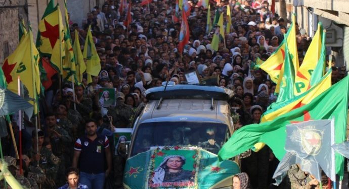 Komutan Jiyan Tolhildan’ın cenazesi binlerce kişinin katılımıyla uğurlandı