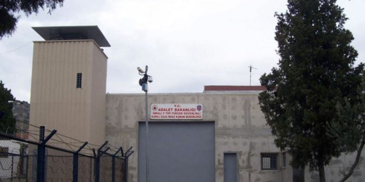 Avukatlardan İmralı’ya gitmek için başvuru