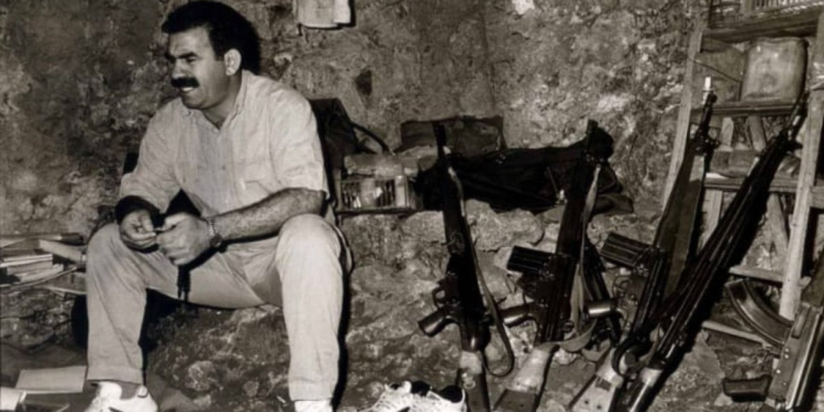 Kürdistan’da öncülük savaşı, ülkemizde çağdaş insanlık ailesinin onurlu bir parçasını kurmaktır