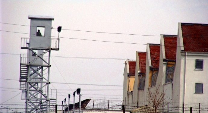 Maku Cezaevi’de tutulan TIR şoförleri ölüm orucuna başladı