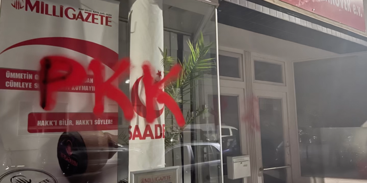 Hannover’de Faşist TC Kurumuna yönelik Yazılıma eylemi