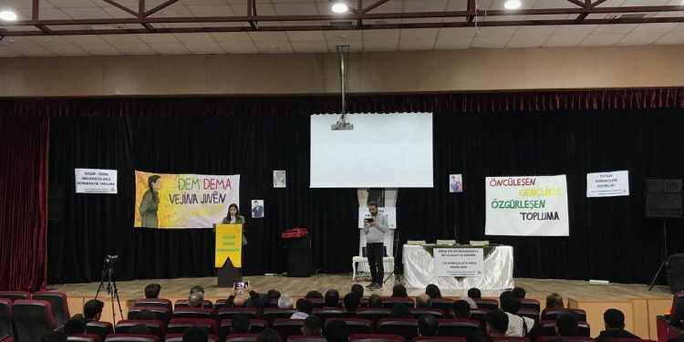 “Yaşama dair ümit gençliktedir”