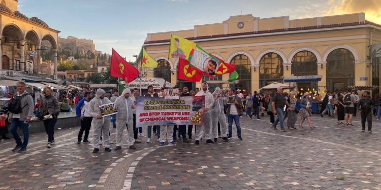 Atina’da kimyasala karşı TCŞ öncülüğünde yürüyüş eylemi gerçekleştirildi