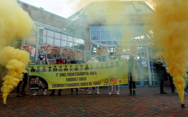 TekoJIN ve TCŞ Hamburg Yeşiller Partisi eyalet üyeleri toplantısında kimyasal silahlara dikkat çekti