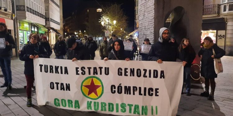 Bask’tan Rojava’ya destek eylemi