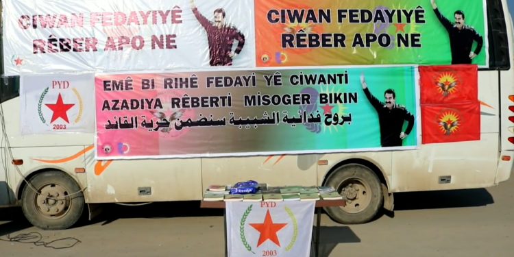 Gezici kütüphane Kobanê’de