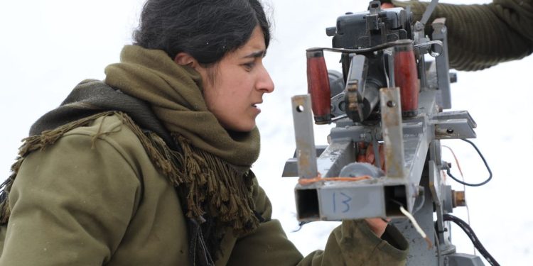 Şehit Mardîn Penaber’in kız kardeşi Mizgîn Kara: “Nefes aldığımız sürece, Şehit Mardîn’in izinden gideceğiz”