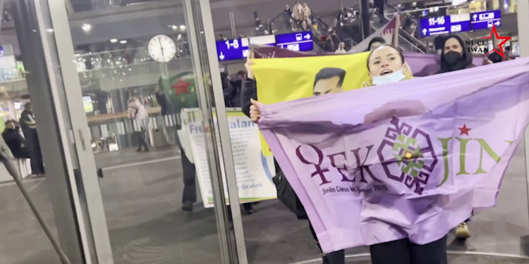 “Onun ideolojisi, savunduğumuz ve uğruna mücadele ettiğimiz kılavuzumuzdur”