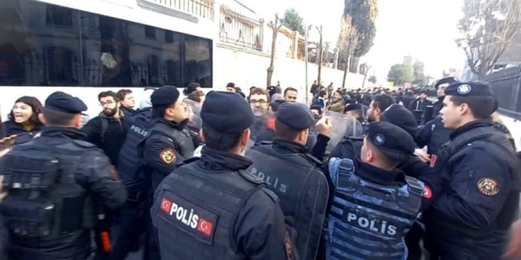 İstanbul Üniversitesi’nde faşist saldırı