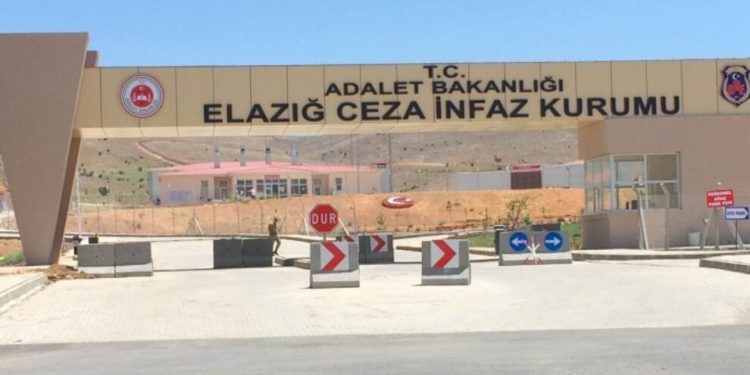 Elazîz’de 6 tutsak açlık grevine başladı