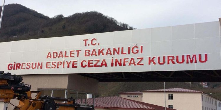 Giresun Espiye Cezaevinde açlık grevini olan tutsaklar süresiz-dönüşümsüz açlık grevine dönüştürdü