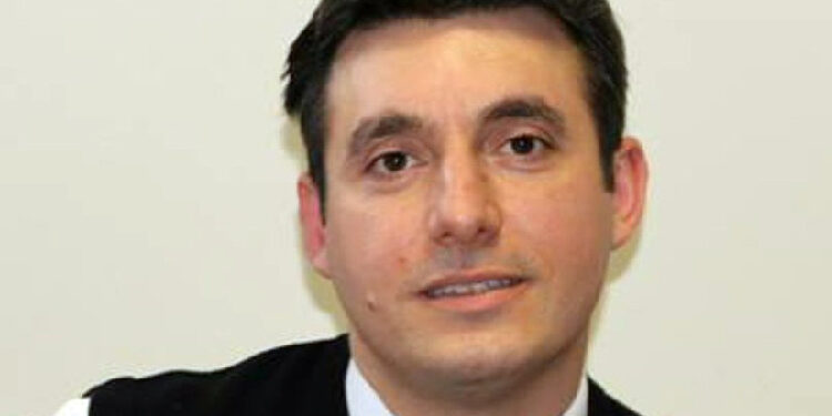 Öğrenciler’den Bülent Yücel’e destek