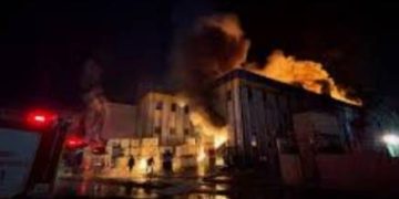 Jinên Tîrêjên Rojê İnisiyatifin’den bir dizi eylem; 1 polis yaralandı, 1 fabrika imha edildi