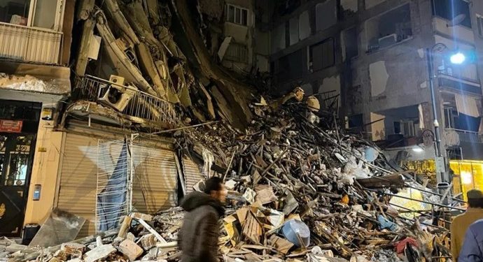 Bakurê Kurdistan’da şiddetli deprem