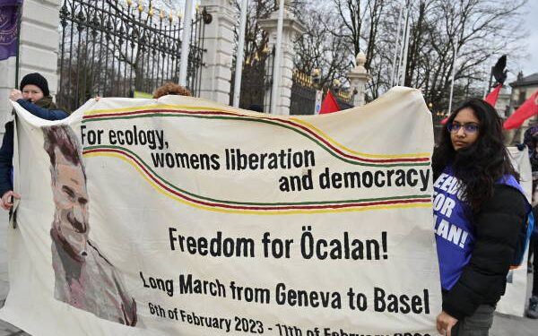 Enternasyonalist uzun yürüyüşü başladı