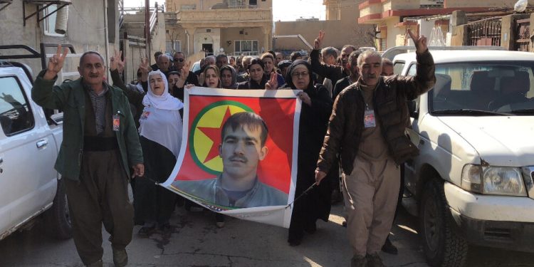 Şehit Azad Başûr için taziye çadırı