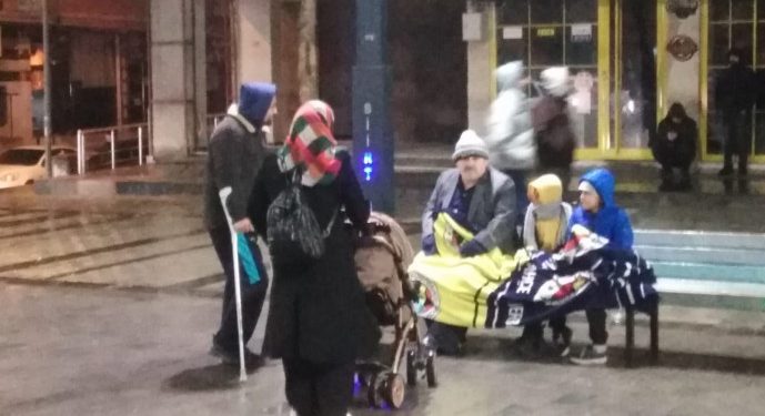 Bazı şehirlerde can kaybı yaşanmazken binalar hasar gördü