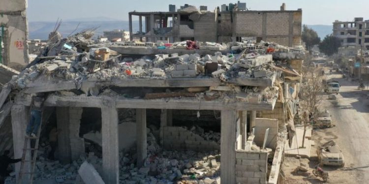 Suriye’de deprem sonucu 5 kişi yaşamını yitirdi