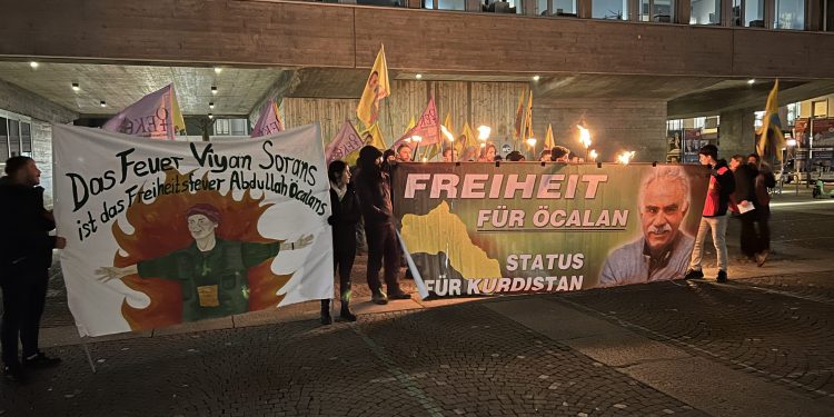 “Viyan Soran’ın ateşi Rêber APO’nun özgürlük ateşidir” – Zürih’te TekoJIN öncülüğünde eylem