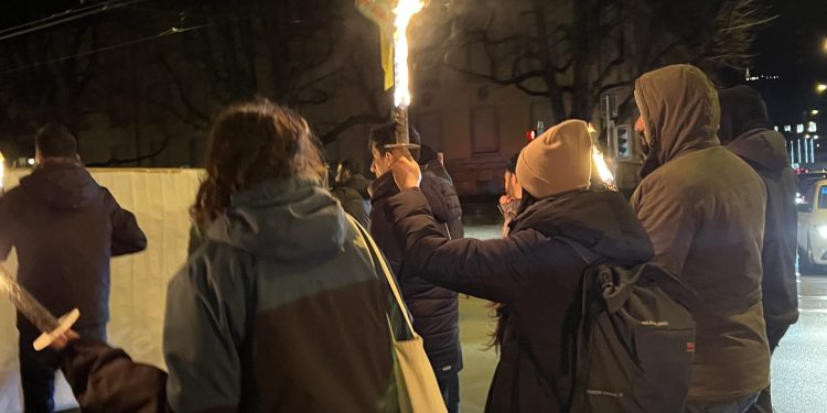 “Viyan Soran’ın ateşi Rêber APO’nun özgürlük ateşidir” – Zürih’te TekoJIN öncülüğünde eylem